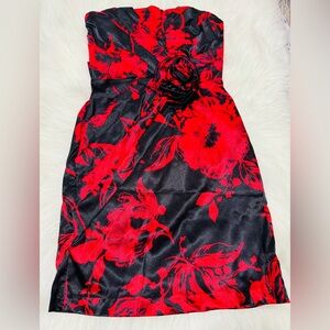 Snap Strapless Dress